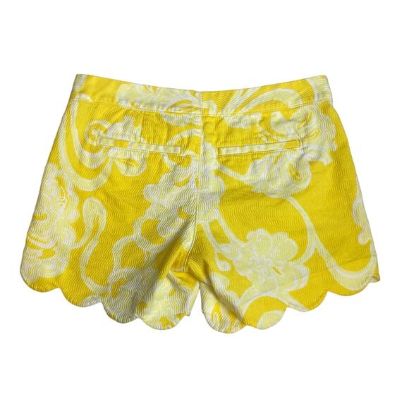 Lilly Pulitzer Yellow Floral Textured Scalloped Buttercup Shorts Women's Size 00 - Picture 4 of 10